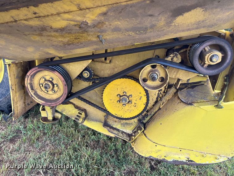 image for item DY0539 1999 New Holland HW340 swather / windrower