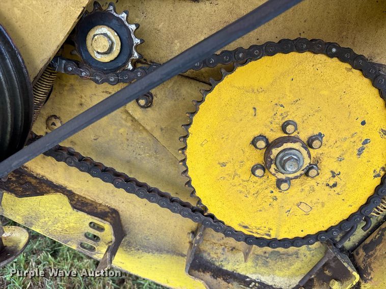 image for item DY0539 1999 New Holland HW340 swather / windrower