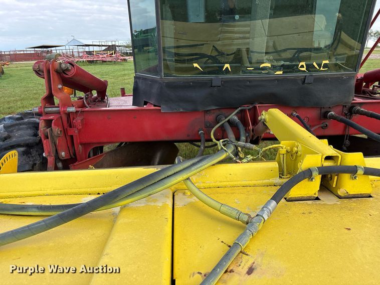 image for item DY0539 1999 New Holland HW340 swather / windrower