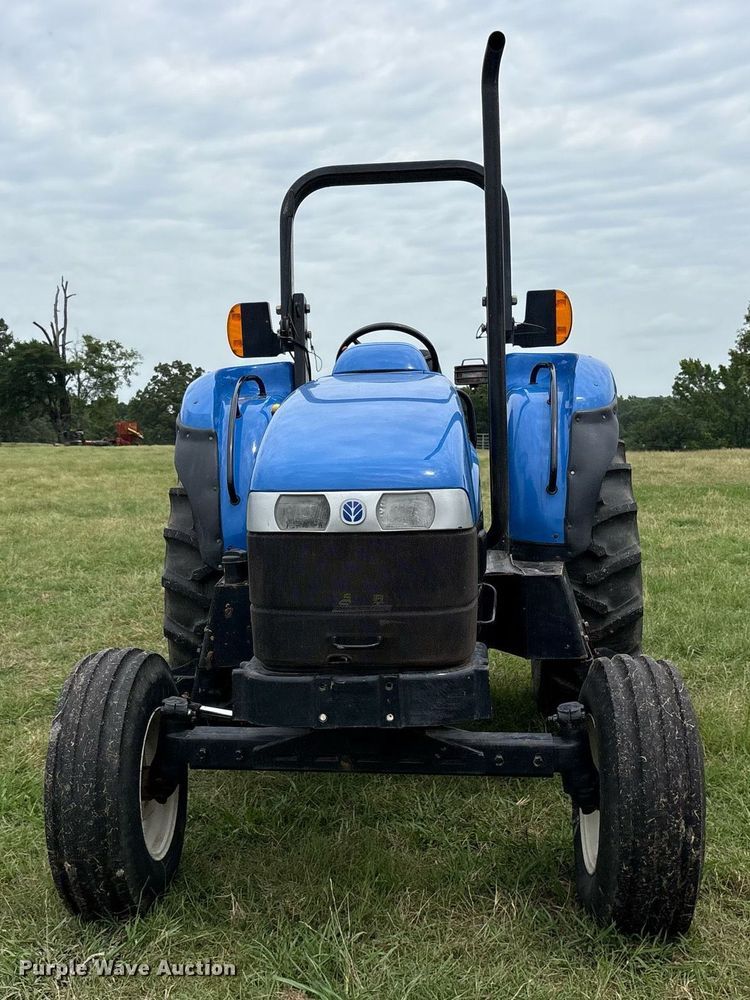 image for item DY0584 2004 New Holland TT55 tractor