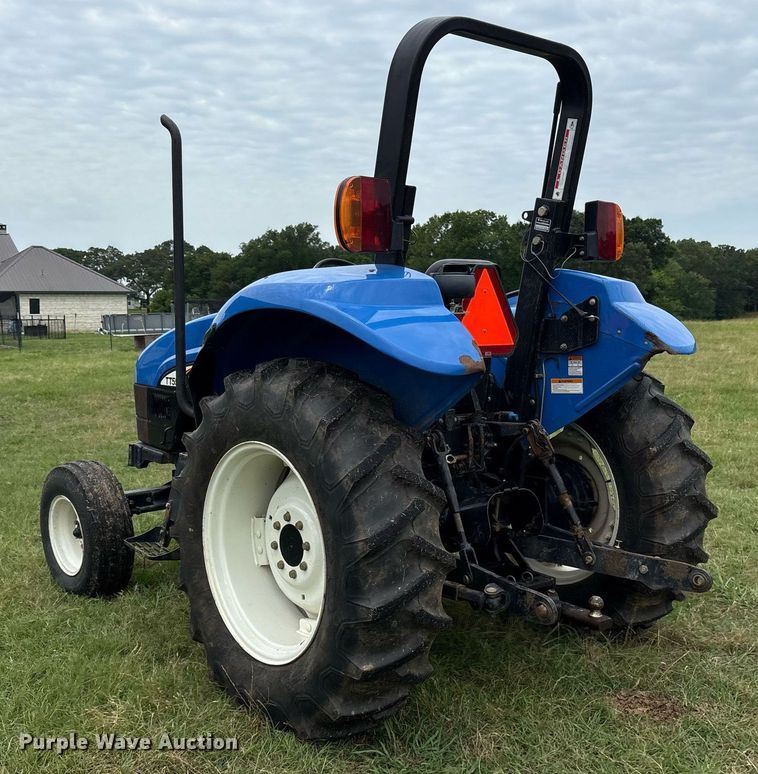 image for item DY0584 2004 New Holland TT55 tractor