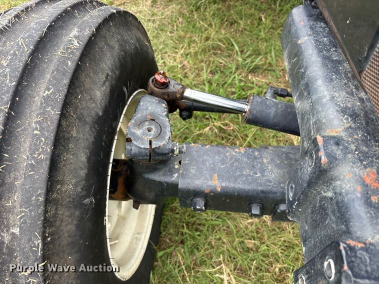 image for item DY0584 2004 New Holland TT55 tractor