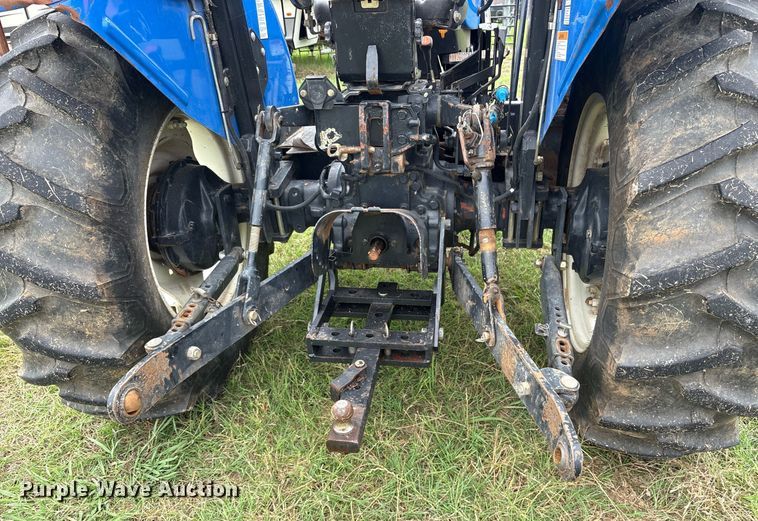image for item DY0584 2004 New Holland TT55 tractor