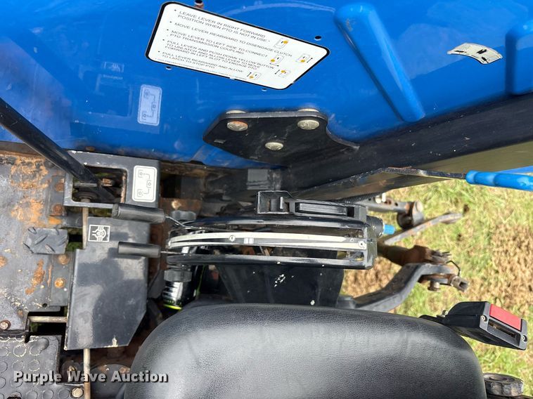 image for item DY0584 2004 New Holland TT55 tractor