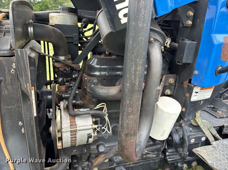image for item DY0584 2004 New Holland TT55 tractor