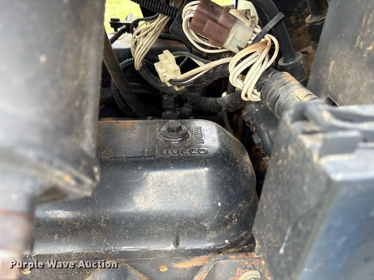 image for item DY0584 2004 New Holland TT55 tractor