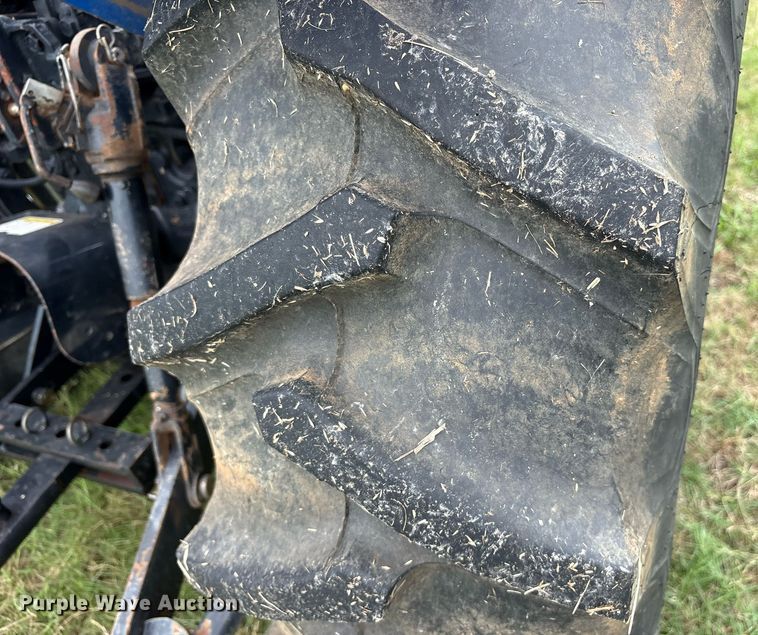 image for item DY0584 2004 New Holland TT55 tractor