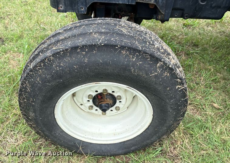 image for item DY0584 2004 New Holland TT55 tractor