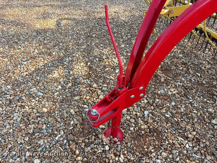 image for item DY0597 New Holland Rolabar 260 hay rake