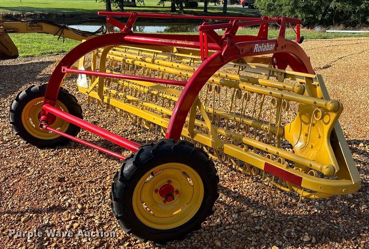image for item DY0598 New Holland Rolabar 256 hay rake