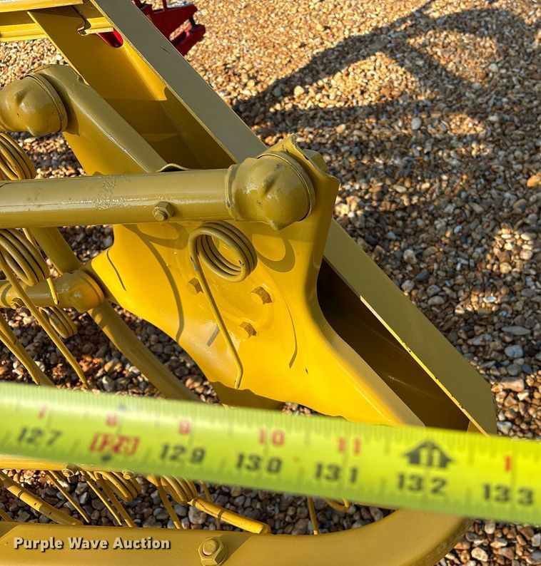 image for item DY0598 New Holland Rolabar 256 hay rake