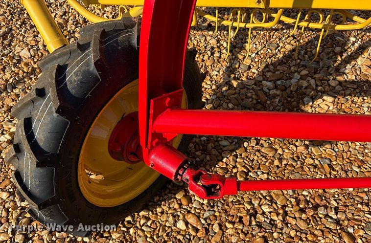 image for item DY0598 New Holland Rolabar 256 hay rake
