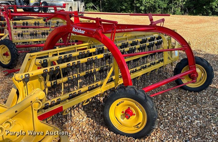 image for item DY0599 New Holland Rolabar 260 hay rake