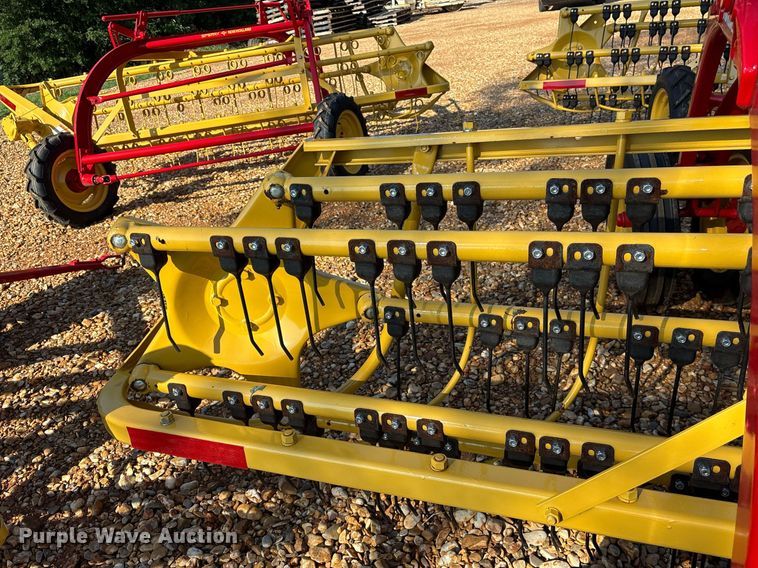 image for item DY0599 New Holland Rolabar 260 hay rake