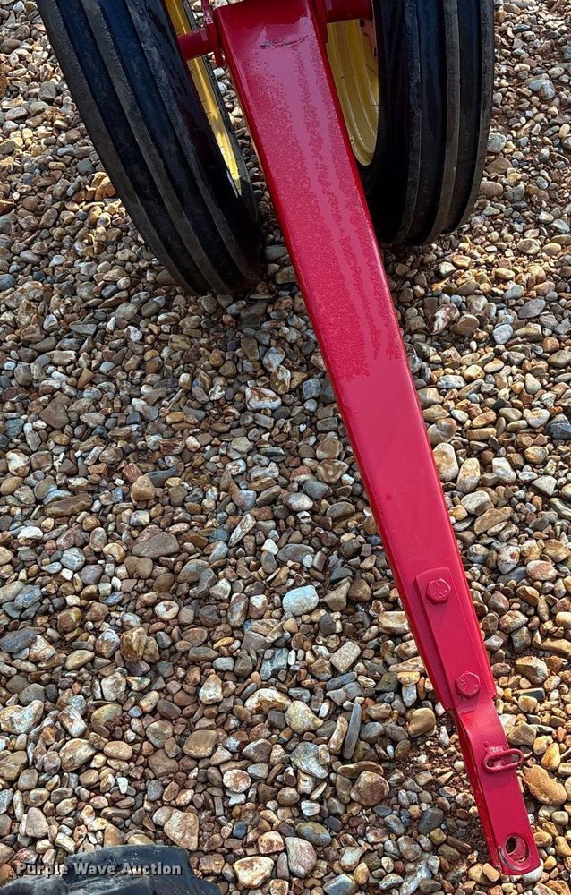 image for item DY0599 New Holland Rolabar 260 hay rake