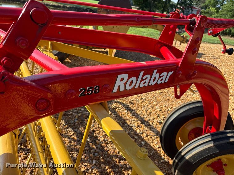 image for item DY0600 New Holland Rolabar 258 hay rake