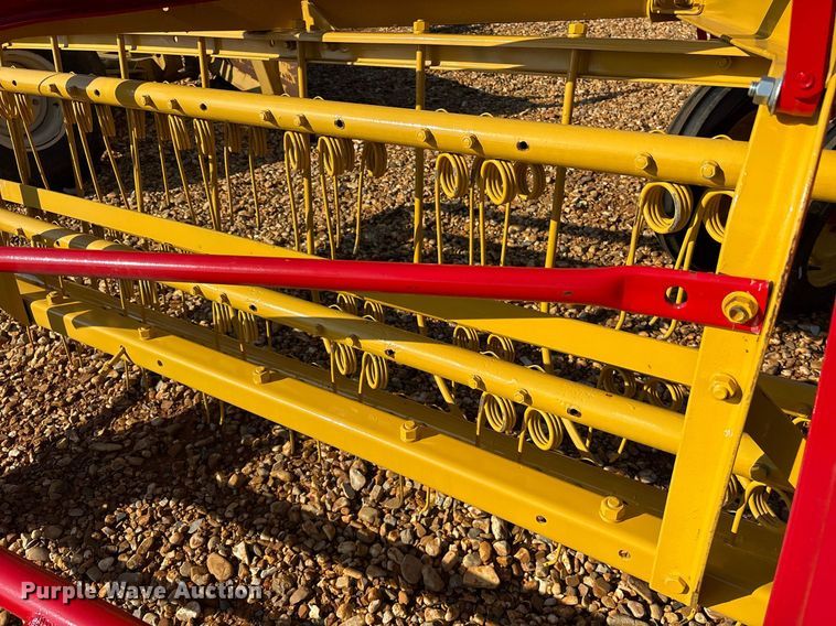 image for item DY0600 New Holland Rolabar 258 hay rake