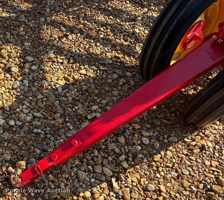 image for item DY0600 New Holland Rolabar 258 hay rake