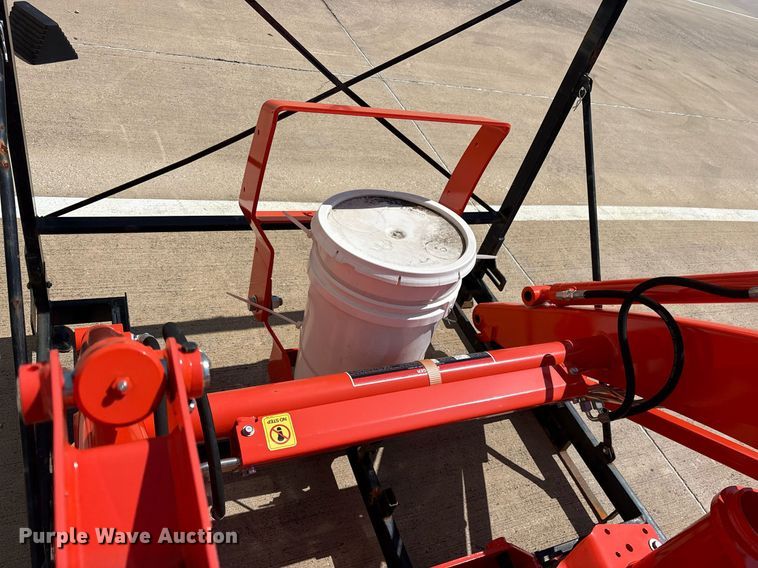 image for item DY0632 Kubota LA526 loader bracket 