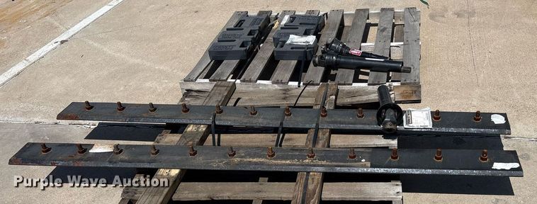 image for item DY0638 Kubota tractor parts