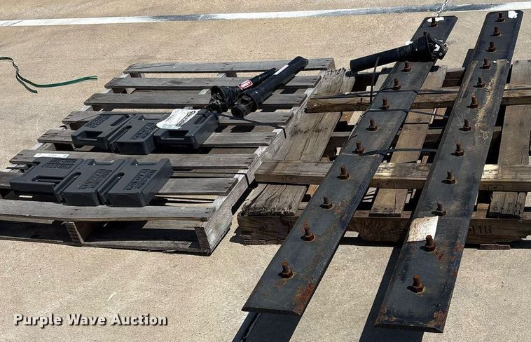 image for item DY0638 Kubota tractor parts