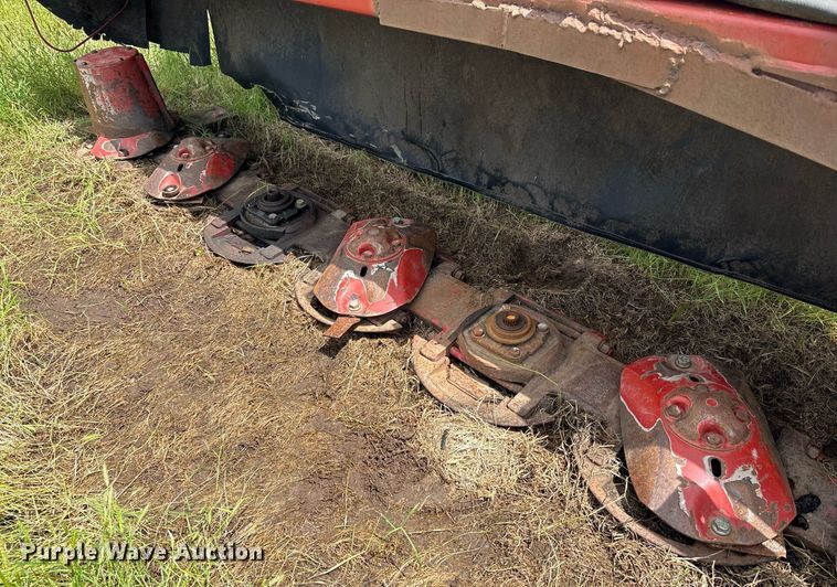 image for item DY2530 2010 New Holland H6750 disc mower