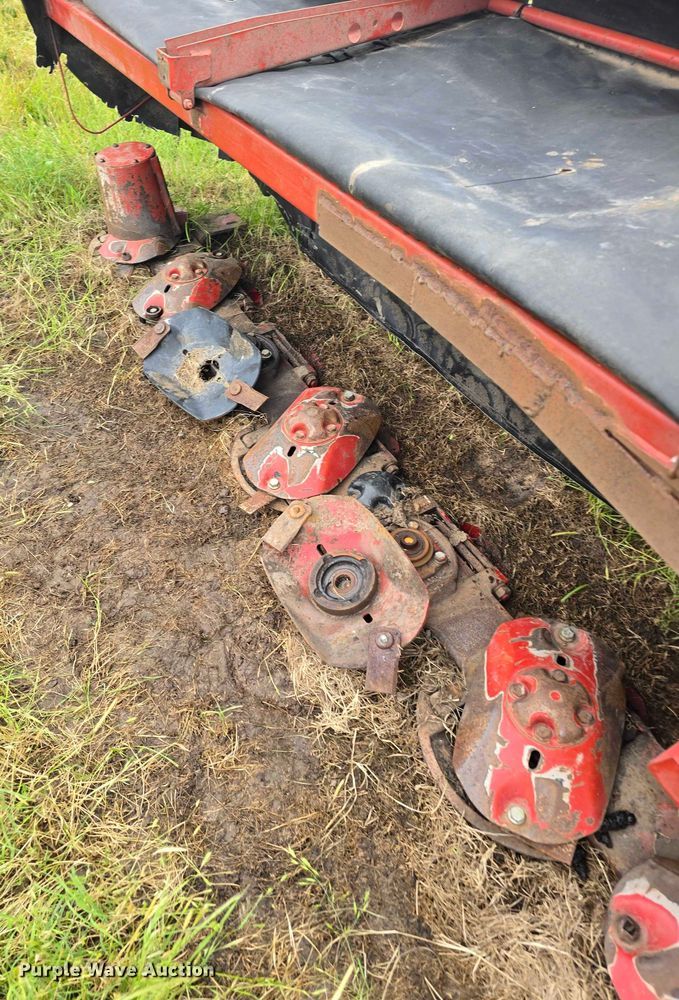 image for item DY2530 2010 New Holland H6750 disc mower