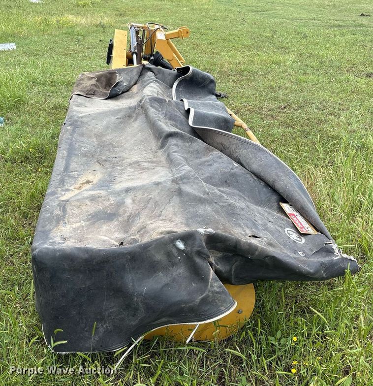 image for item DY2531 2012 Vermeer M8040 disc mower