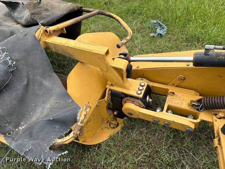 image for item DY2531 2012 Vermeer M8040 disc mower