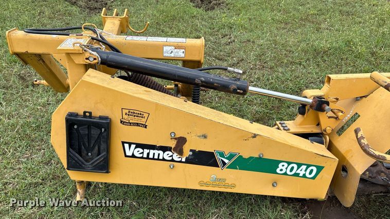 image for item DY2531 2012 Vermeer M8040 disc mower