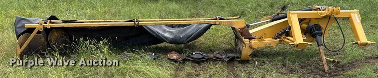 image for item DY2533 2017 Vermeer M8040 disc mower