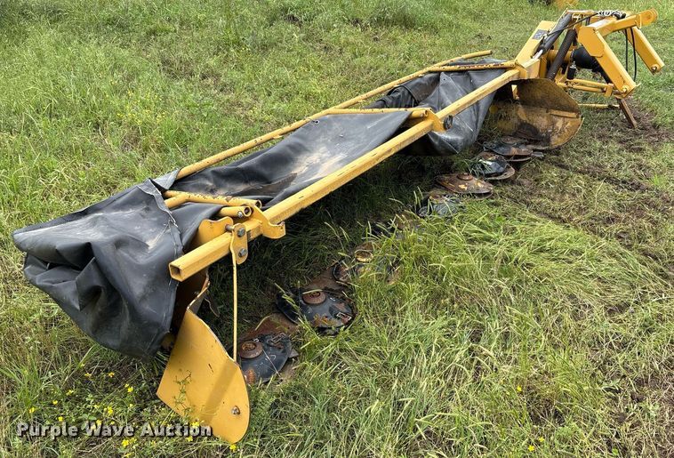 image for item DY2533 2017 Vermeer M8040 disc mower