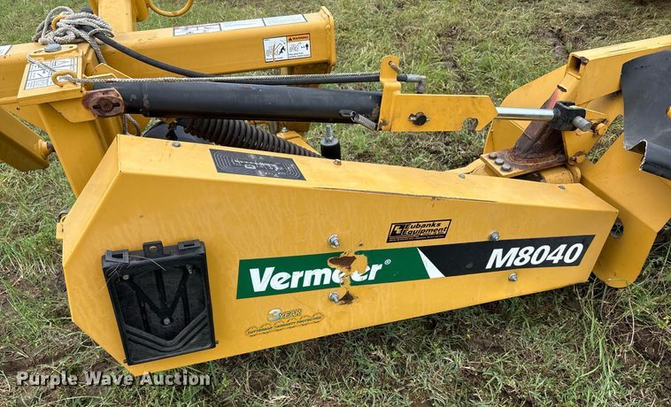 image for item DY2533 2017 Vermeer M8040 disc mower