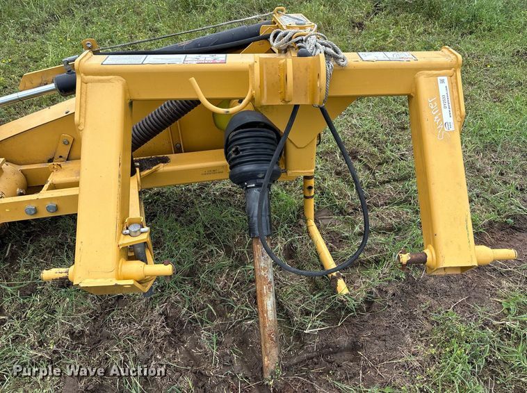 image for item DY2533 2017 Vermeer M8040 disc mower