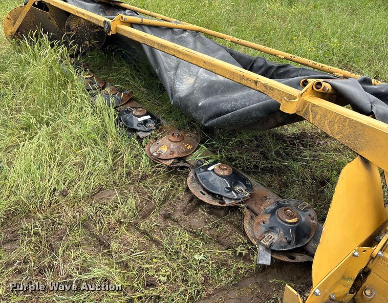 image for item DY2533 2017 Vermeer M8040 disc mower