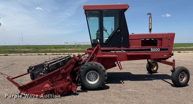 image for item DZ8497 Case IH 5000 swather / windrower