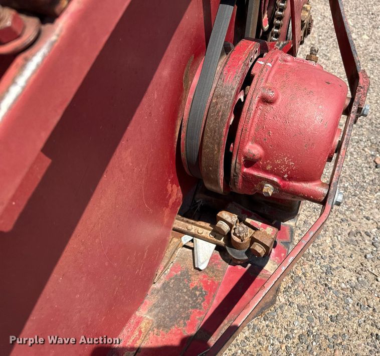 image for item DZ8497 Case IH 5000 swather / windrower