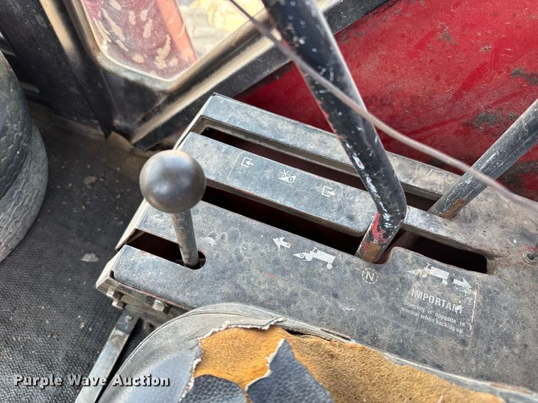 image for item DZ8497 Case IH 5000 swather / windrower