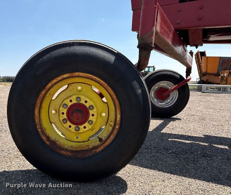 image for item DZ8497 Case IH 5000 swather / windrower