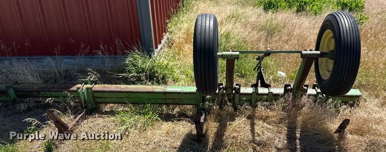 image for item DZ8510 John Deere in-line ripper