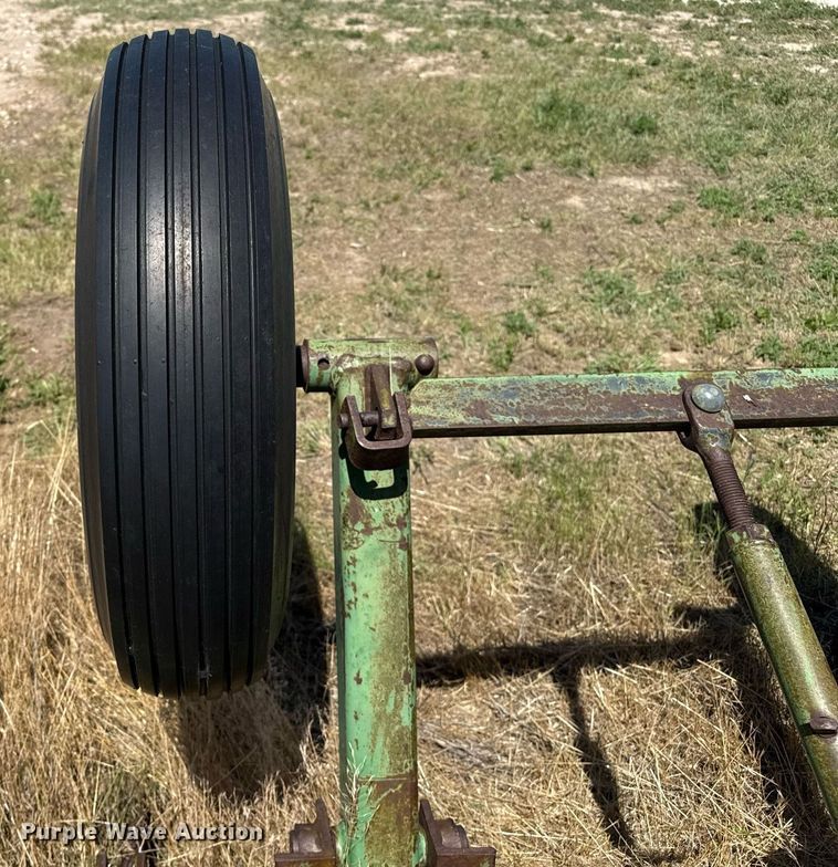 image for item DZ8510 John Deere in-line ripper