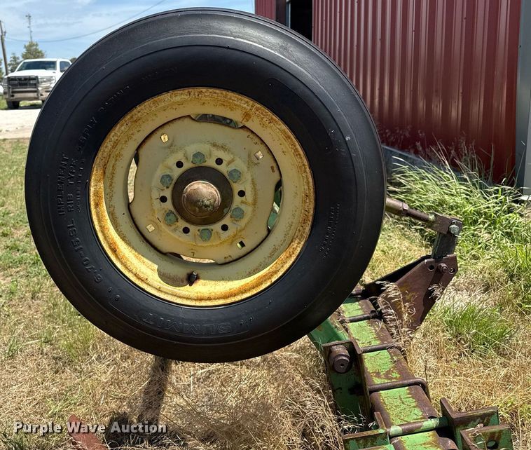 image for item DZ8510 John Deere in-line ripper