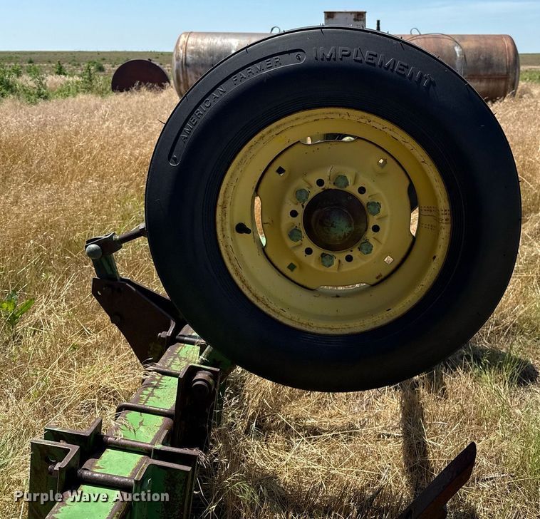 image for item DZ8510 John Deere in-line ripper