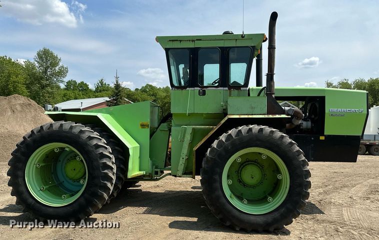 image for item EB2610 1984 Steiger Bearcat KM-225 4WD tractor
