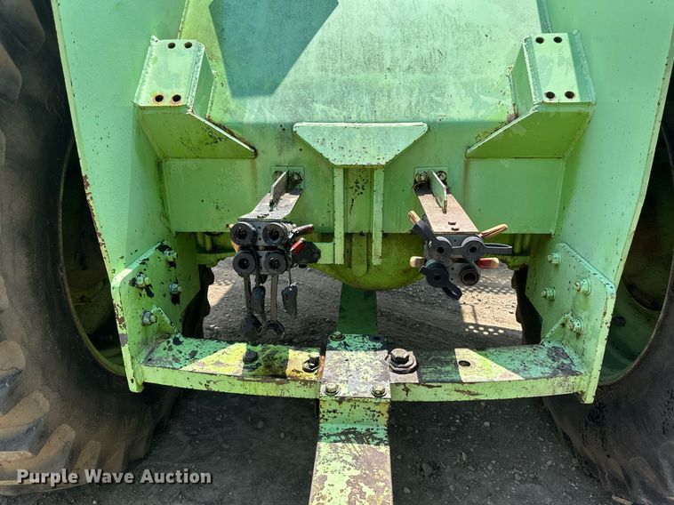 image for item EB2610 1984 Steiger Bearcat KM-225 4WD tractor