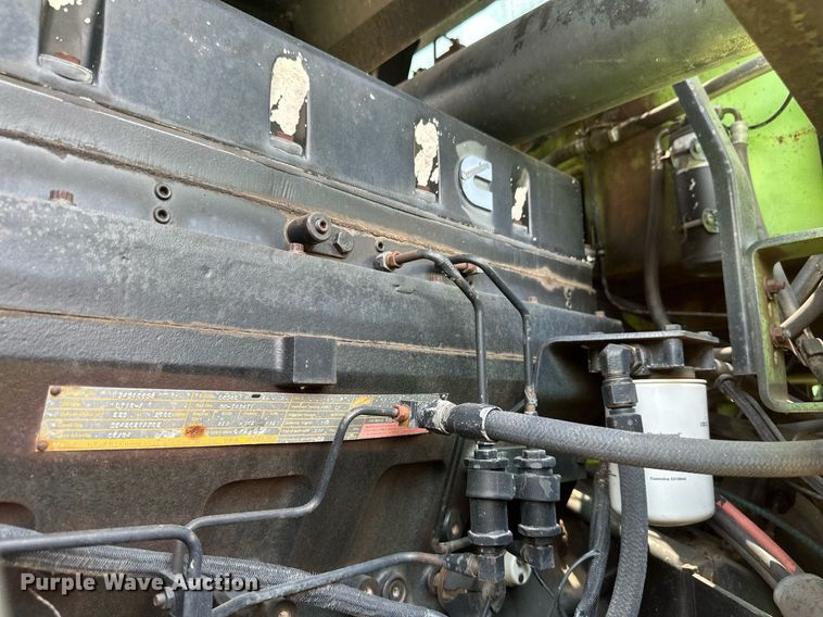 image for item EB2610 1984 Steiger Bearcat KM-225 4WD tractor