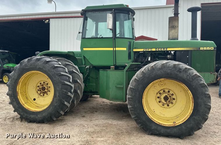 image for item EB2635 1981 John Deere 8640H 4WD tractor