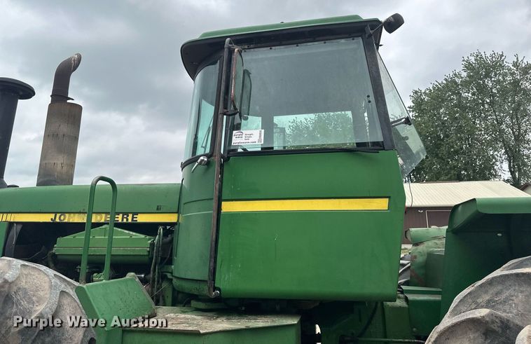 image for item EB2635 1981 John Deere 8640H 4WD tractor