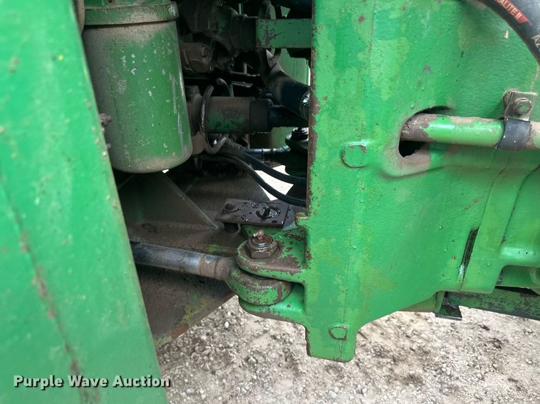 image for item EB2635 1981 John Deere 8640H 4WD tractor