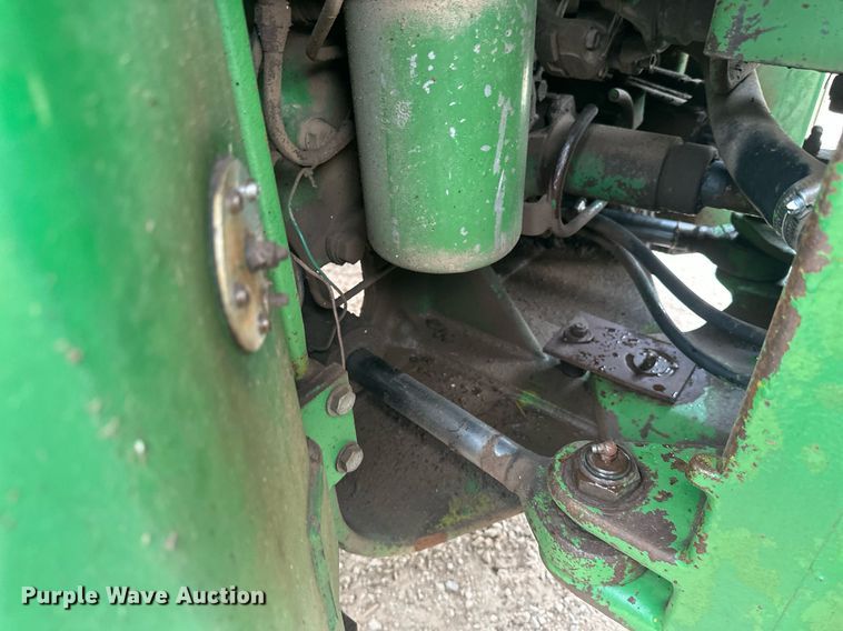 image for item EB2635 1981 John Deere 8640H 4WD tractor